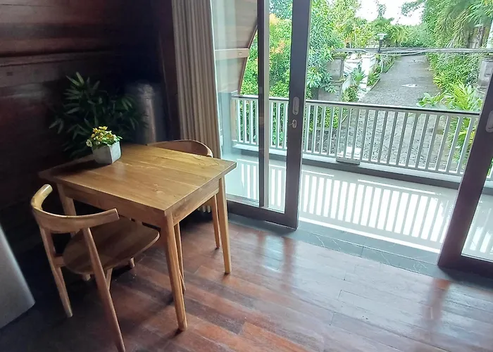 Ampo Unique Gazebo Flat Munggu